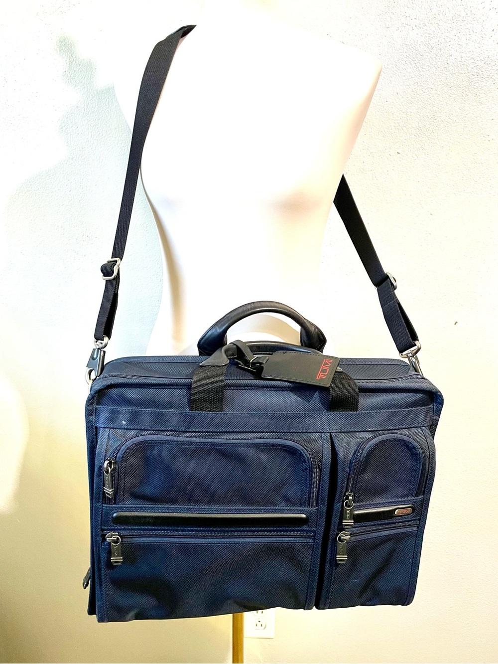 Tumi Alpha Ballistic Nylon Expandable Laptop Briefcase Shoulder Bag Navy Commute